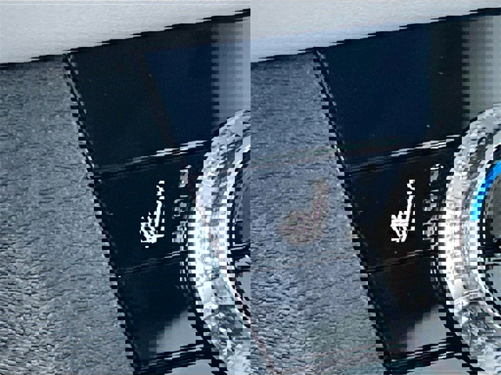 New 2025 Mitsubishi Outlander SE image 24