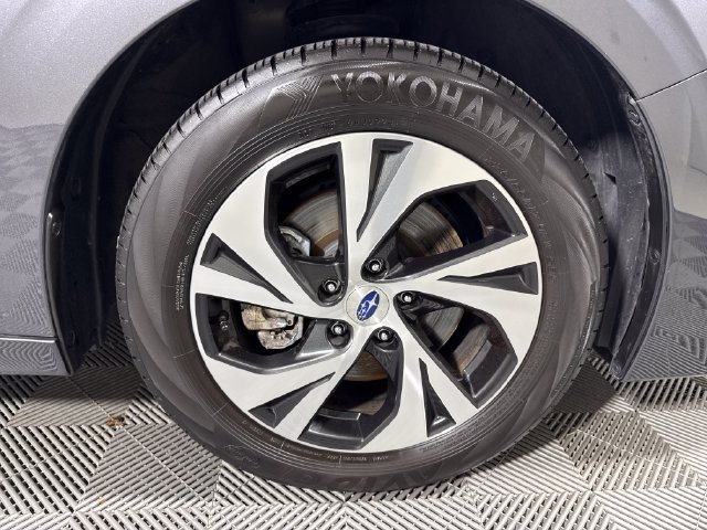 Used 2025 Subaru Legacy Premium AWD/4WD image 11