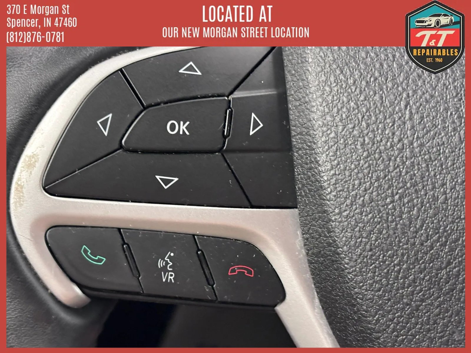 Used 2014 Jeep Cherokee Trailhawk w/ Comfort/Convenience Group AWD/4WD image 45
