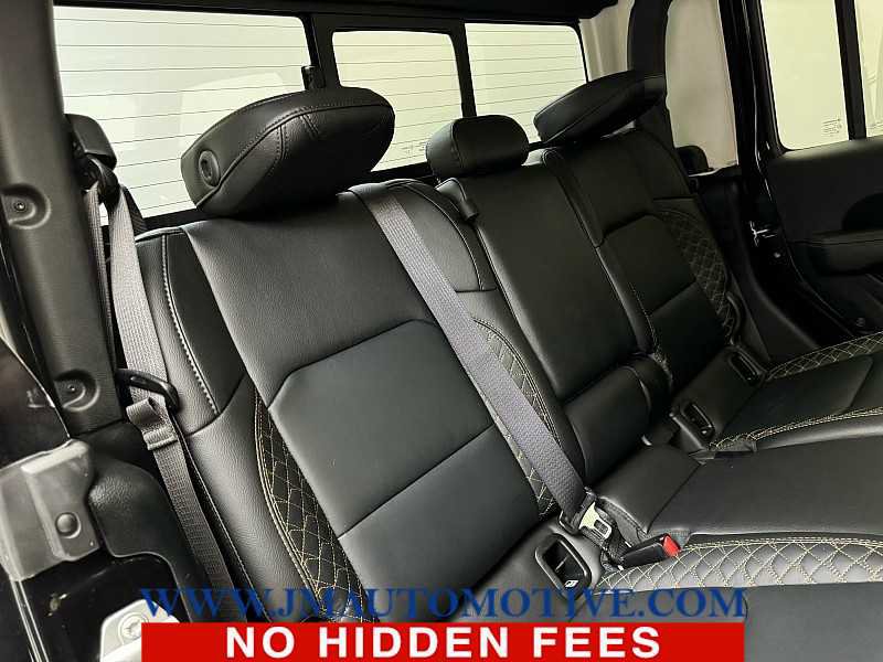 Used 2021 Jeep Gladiator Overland image 18