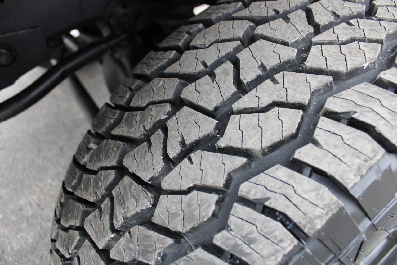 Used 2018 RAM 3500 Laramie w/ Snow Chief Group image 15