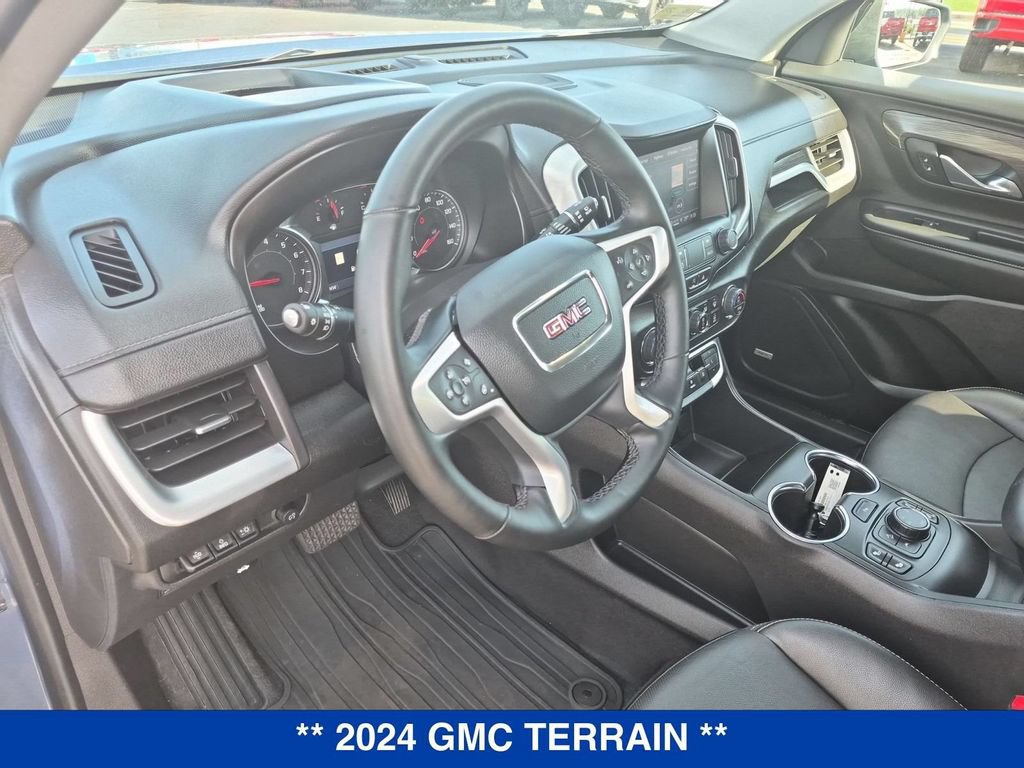 Used 2024 GMC Terrain SLT w/ Infotainment Package II AWD/4WD image 12