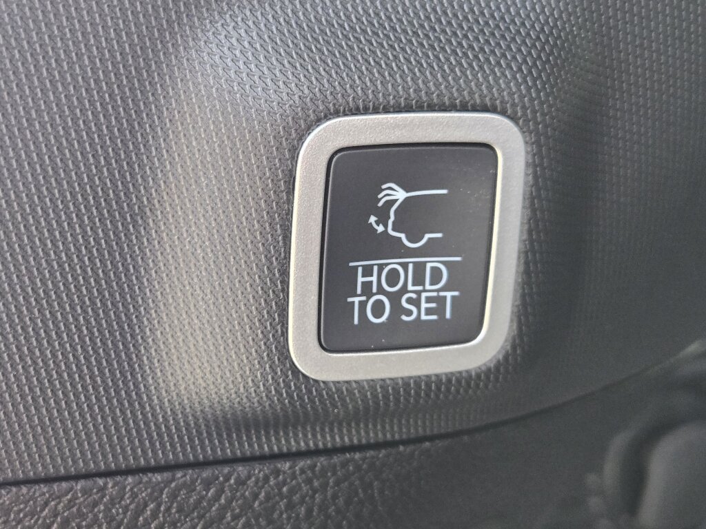 New 2027 Jeep Grand Cherokee Altitude AWD/4WD image 13