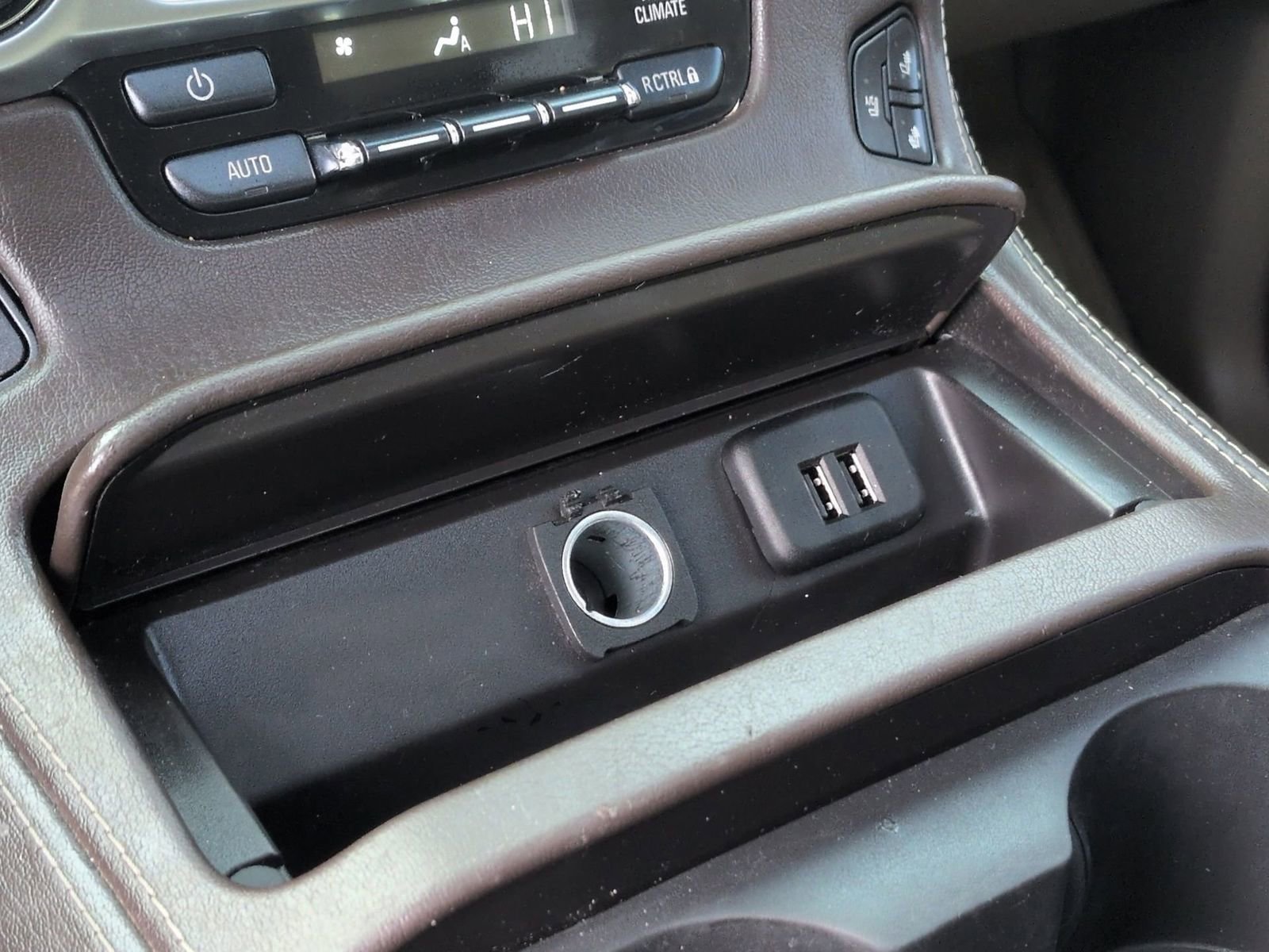 Used 2015 Chevrolet Suburban LTZ image 73