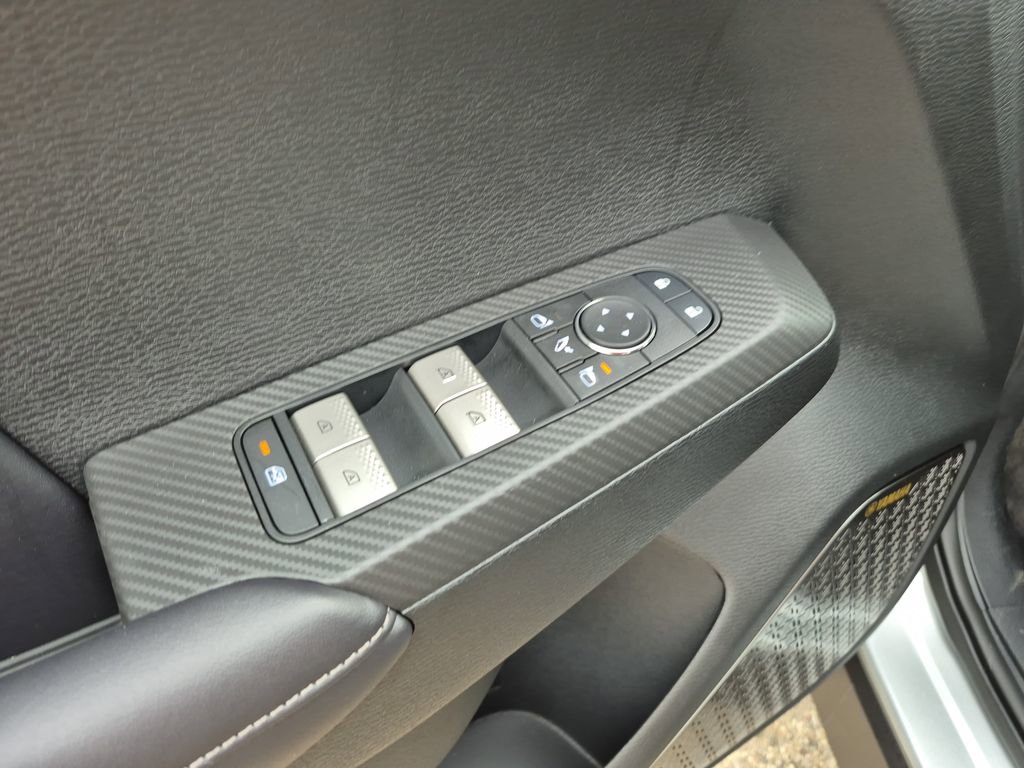 New 2026 Mitsubishi Outlander SE image 36