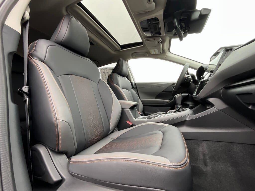 Certified 2025 Subaru Crosstrek 2.5i Limited w/ Crosstrek Mirror Package image 12