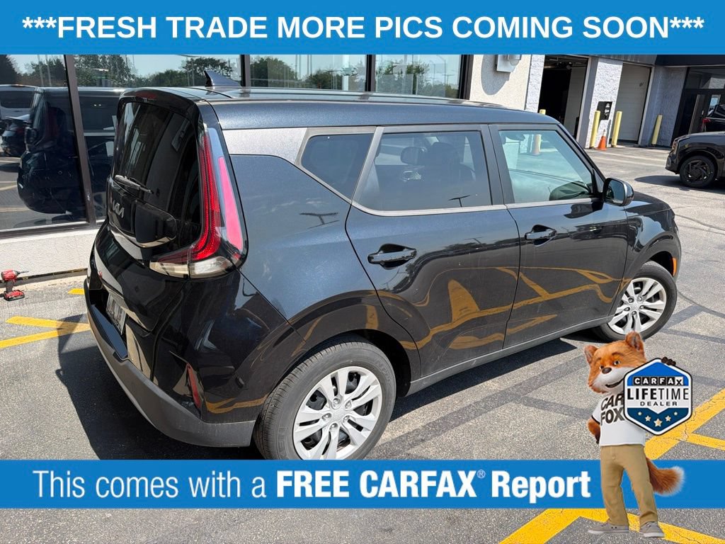 Used 2023 Kia Soul LX FWD image 4