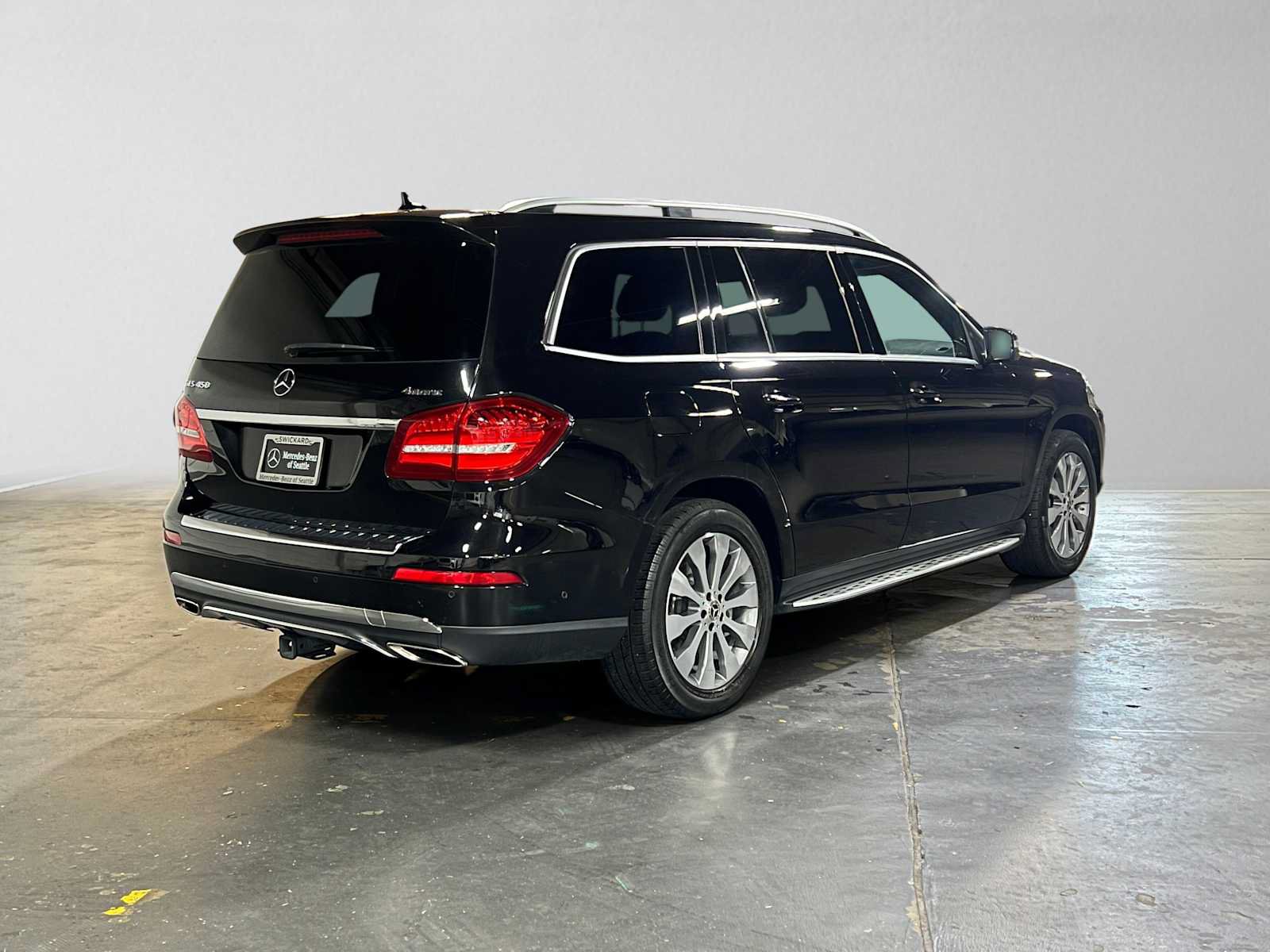 Used 2018 Mercedes-Benz GLS 450 4MATIC image 3