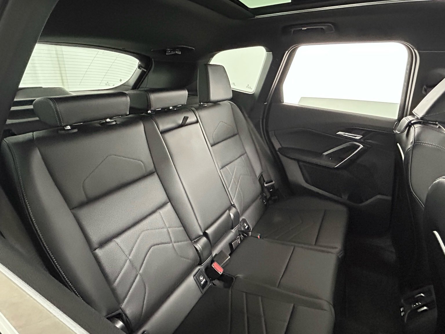 Used 2025 BMW X1 xDrive28i image 37