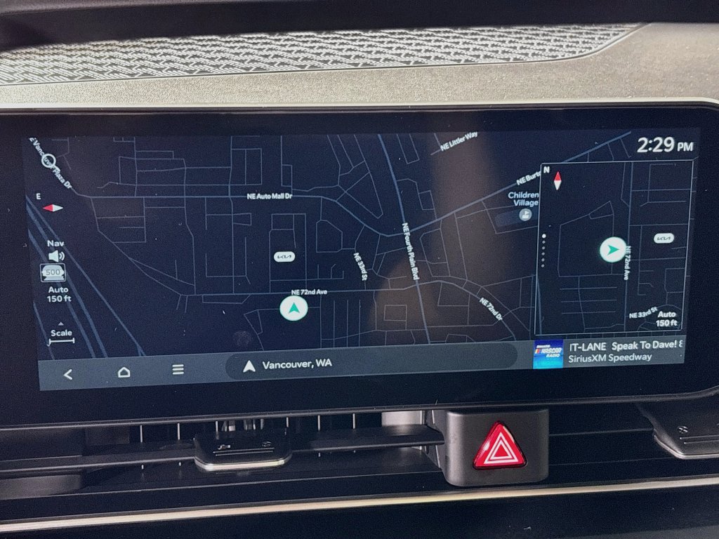 New 2027 Kia Carnival LX FWD image 16