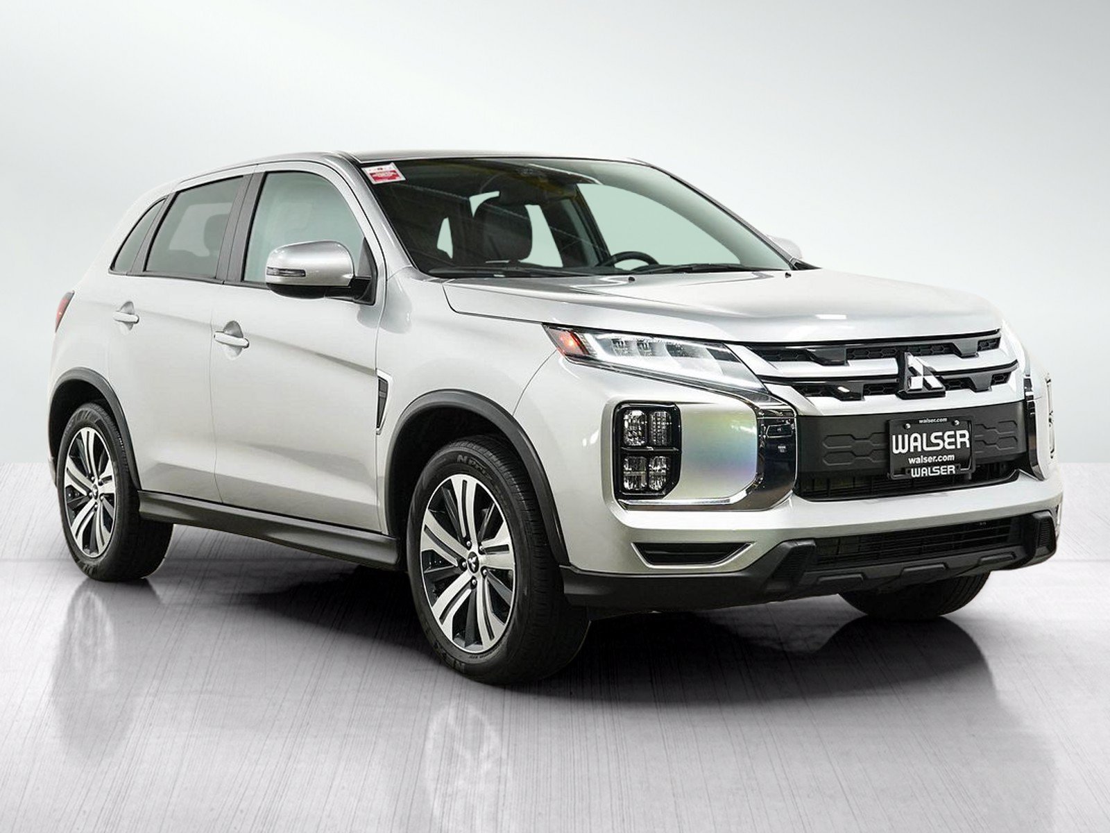 Used 2024 Mitsubishi Outlander Sport LE AWD/4WD image 7