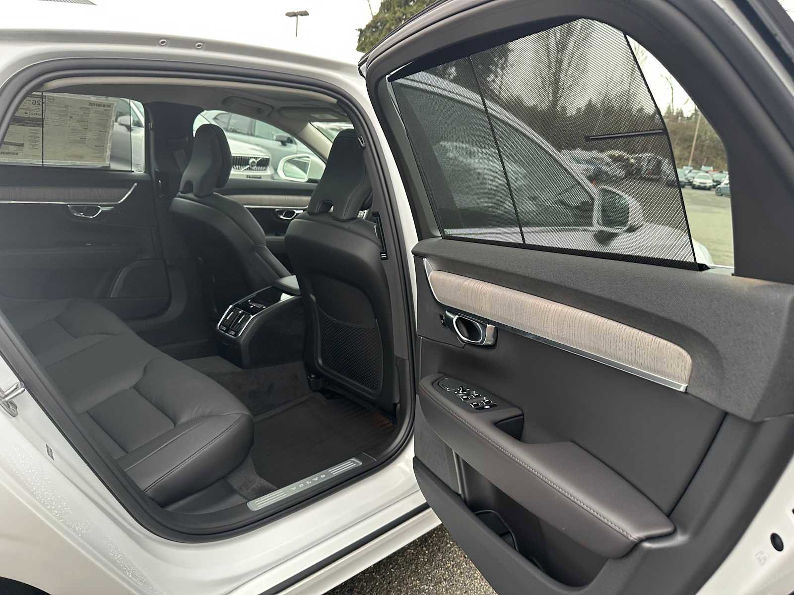 New 2025 Volvo S90 B6 Plus w/ Protection Package Premier image 13