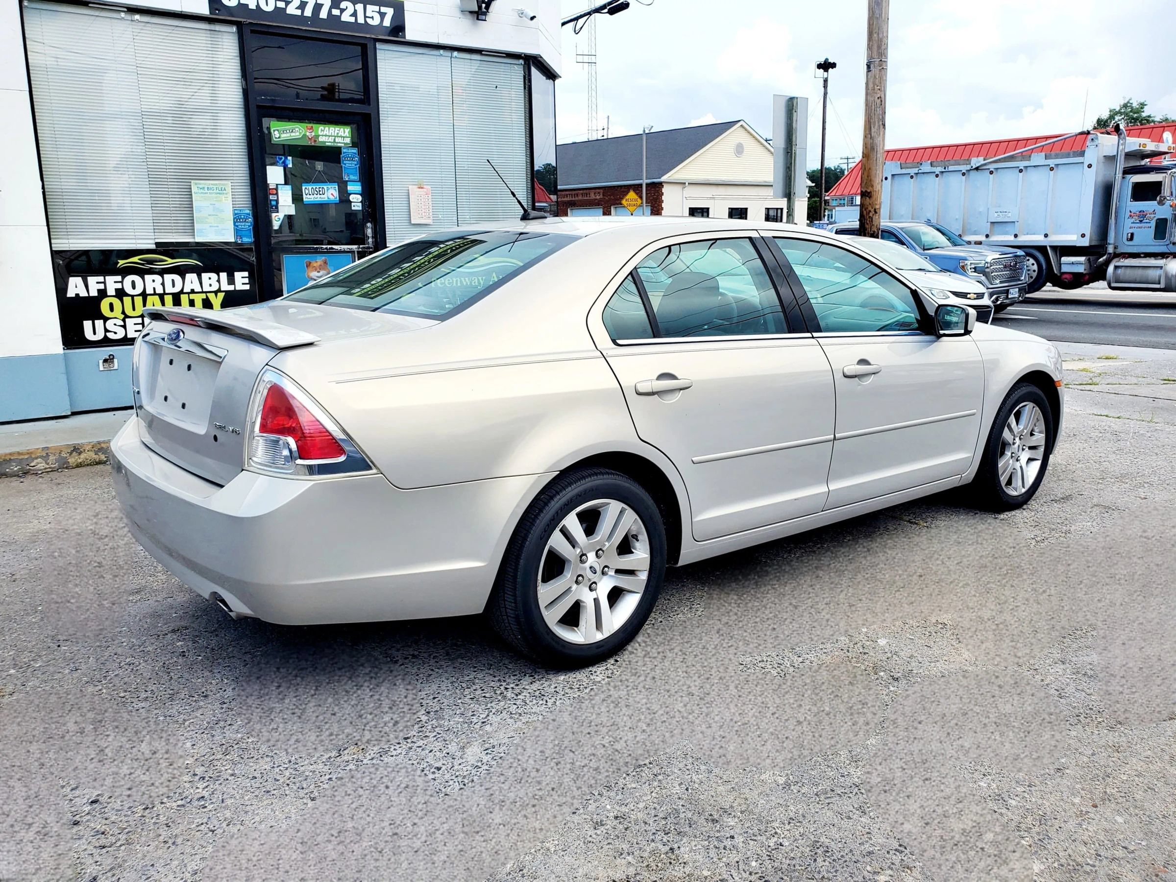 Used 2009 Ford Fusion SEL FWD image 6