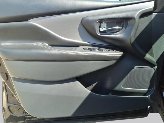 Used 2023 Nissan Murano SV image 10