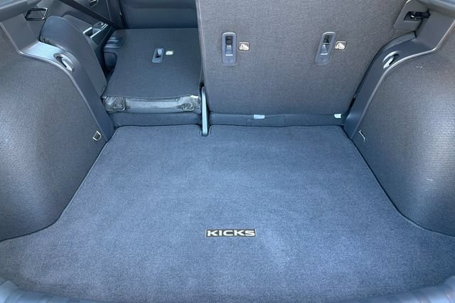 Certified 2025 Nissan Kicks Play S FWD image 17
