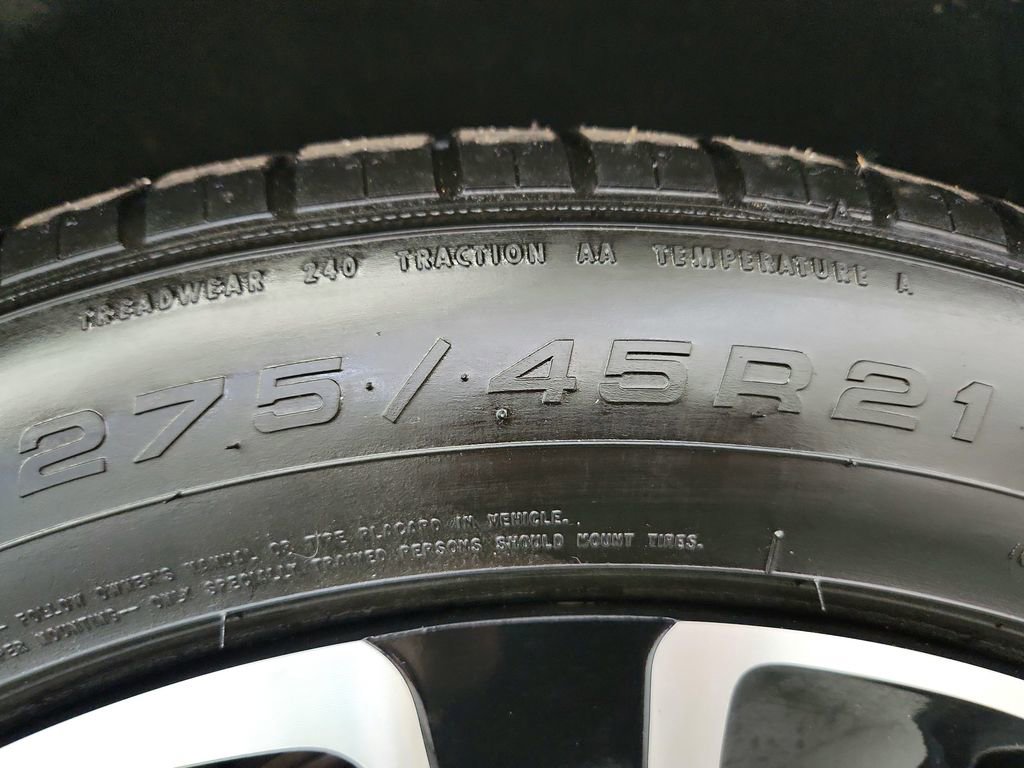 Used 2018 Land Rover Range Rover HSE image 44