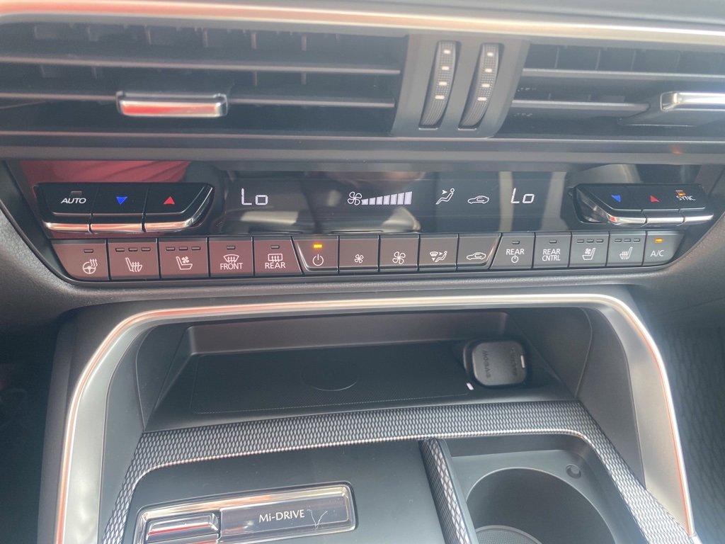 New 2025 MAZDA CX-70 Plug-In Hybrid w/ Premium Plus image 24