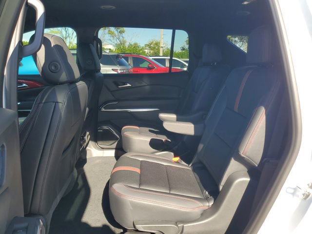 New 2026 Chevrolet Traverse RS image 7