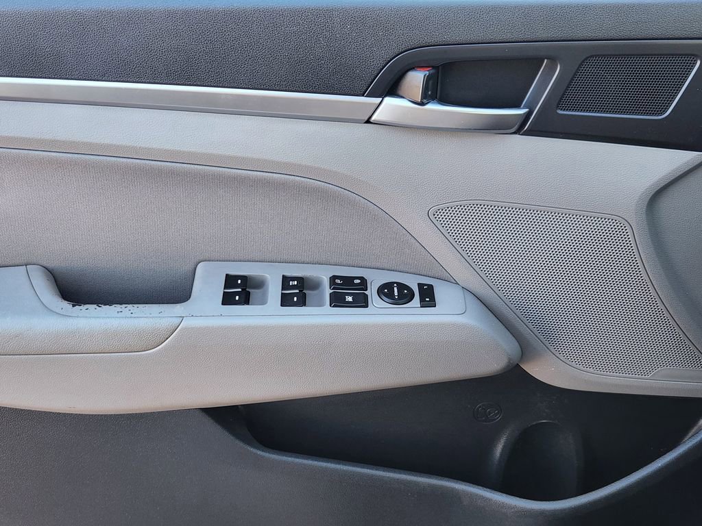 Used 2019 Hyundai Elantra SEL image 22
