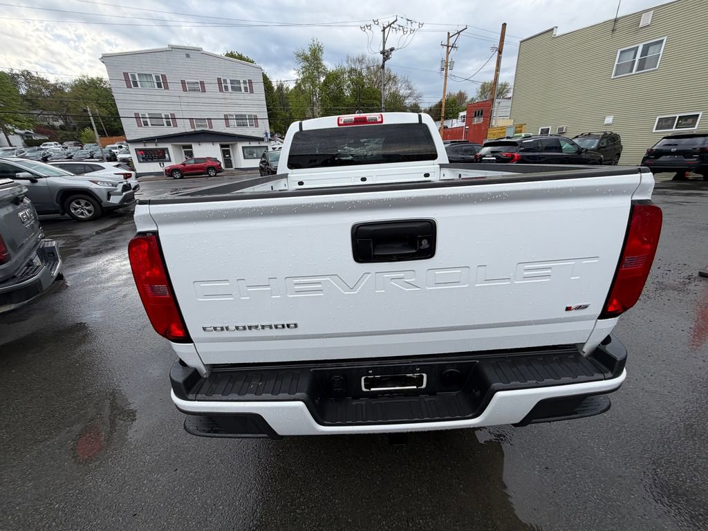 Used 2022 Chevrolet Colorado LT AWD/4WD image 4