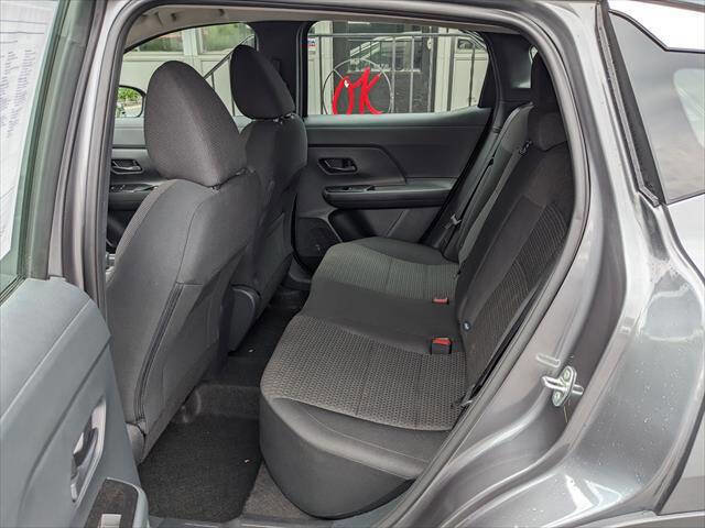 Used 2025 Nissan Kicks S AWD/4WD image 11