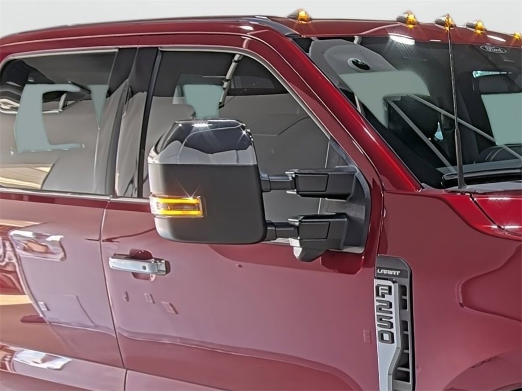 Used 2025 Ford F250 Lariat w/ Chrome Package image 15