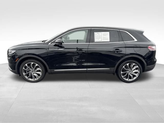 Certified 2022 Lincoln Nautilus Reserve w/ Luxury Package image 3