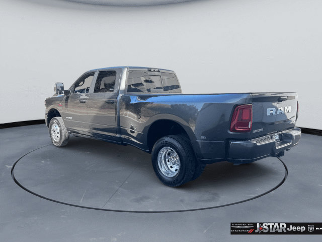 New 2026 RAM 3500 Laramie AWD/4WD image 7