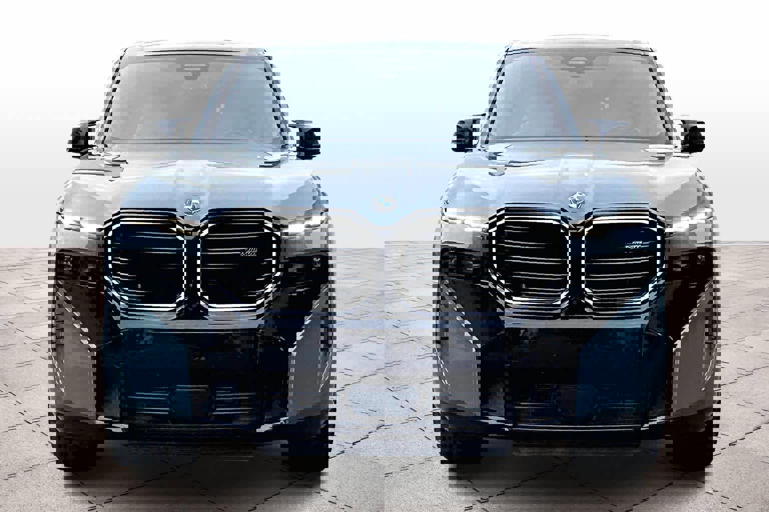 Used 2024 BMW XM w/ M Driver's Package image 3