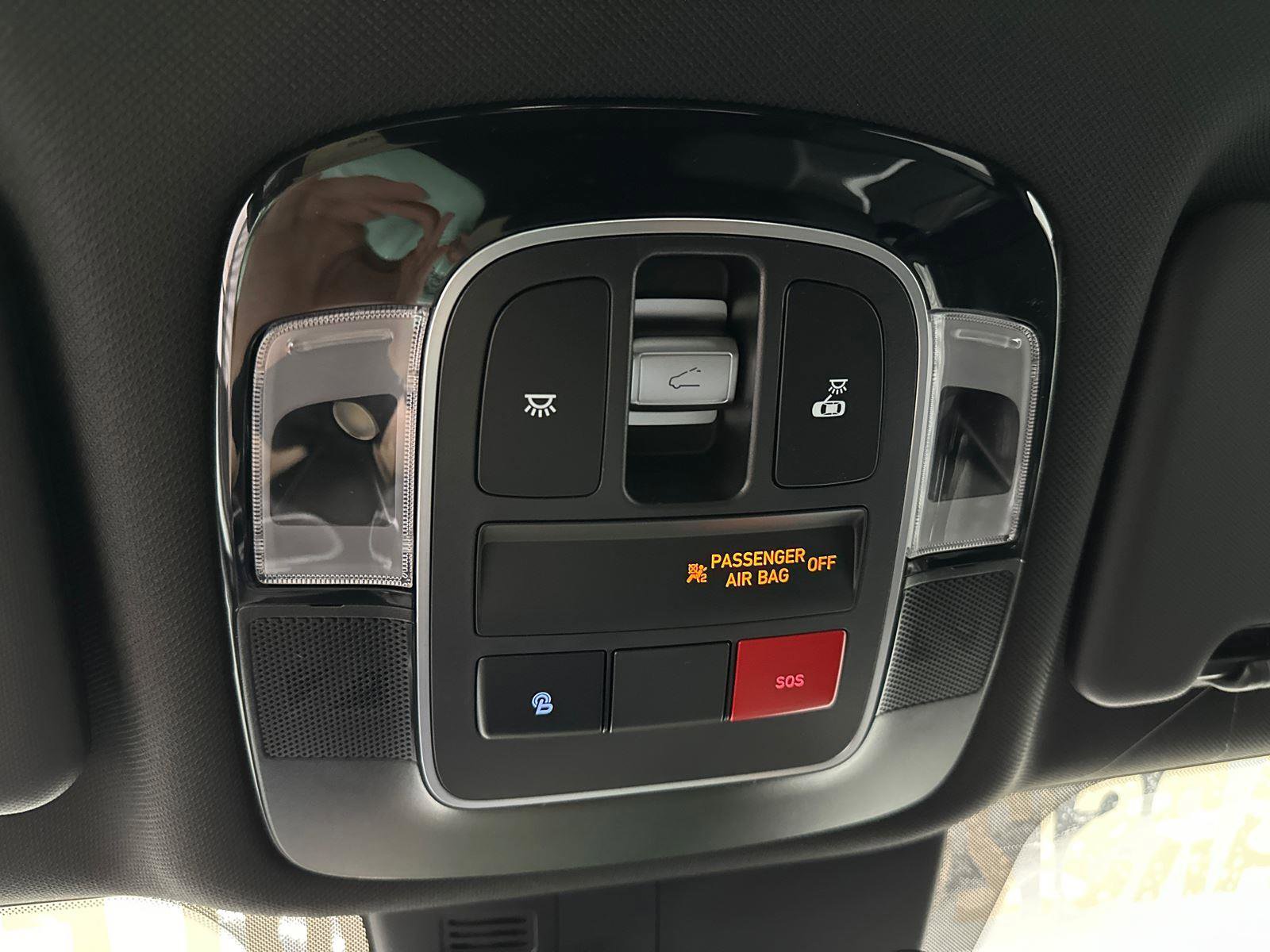 Used 2024 Hyundai Santa Cruz Limited image 28