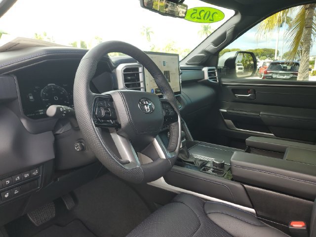 Used 2025 Toyota Sequoia Platinum AWD/4WD image 23
