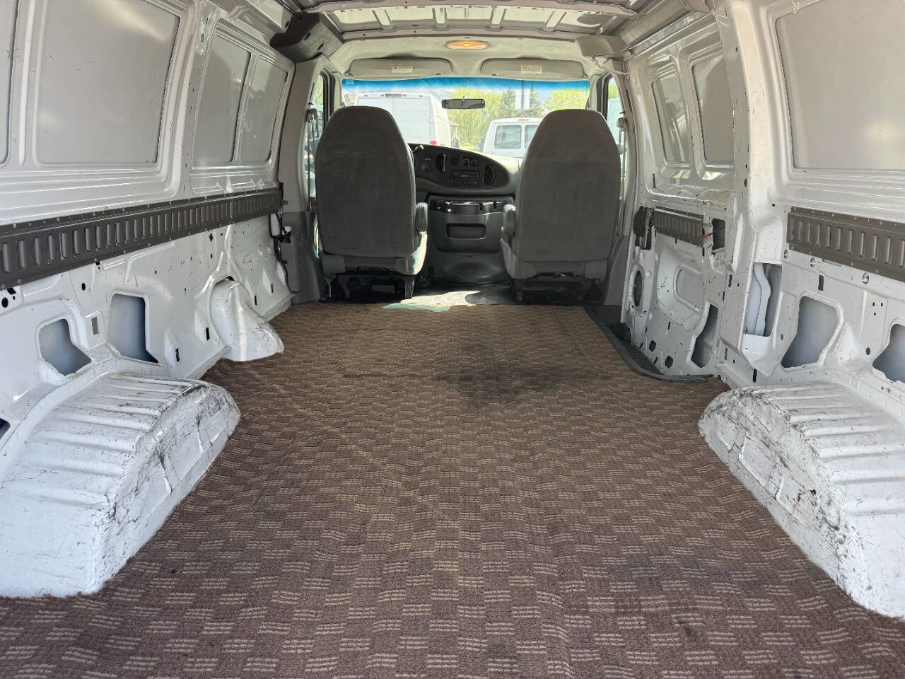 Used 2008 Ford E-250 and Econoline 250 RWD image 21