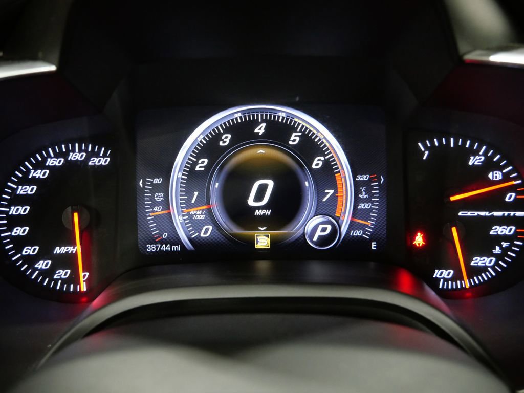 Used 2016 Chevrolet Corvette Stingray Convertible image 17