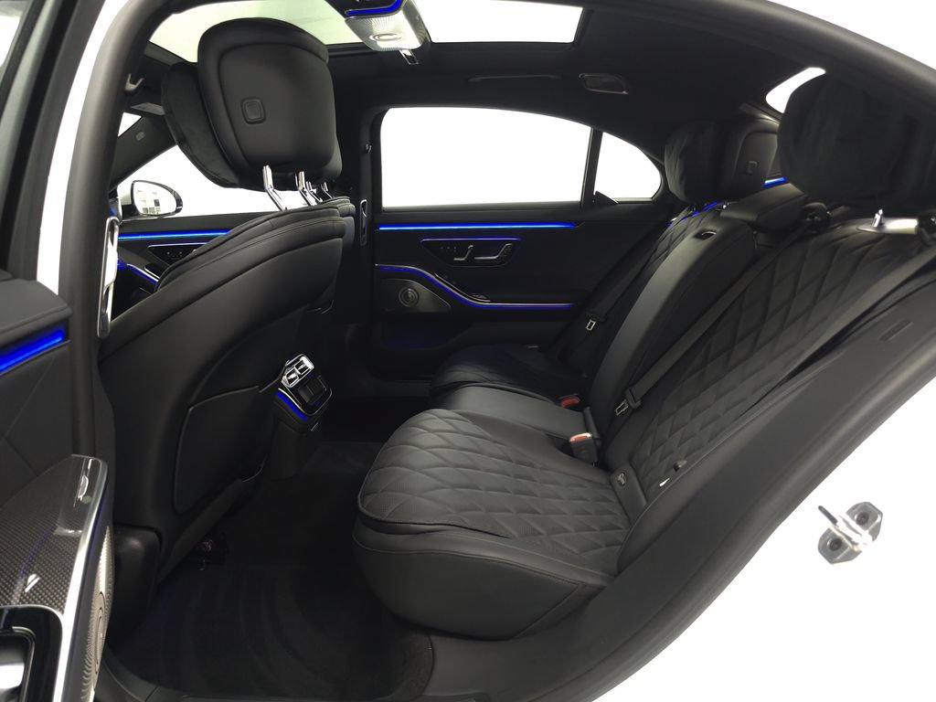 Used 2025 Mercedes-Benz S 580e 4MATIC Sedan image 28