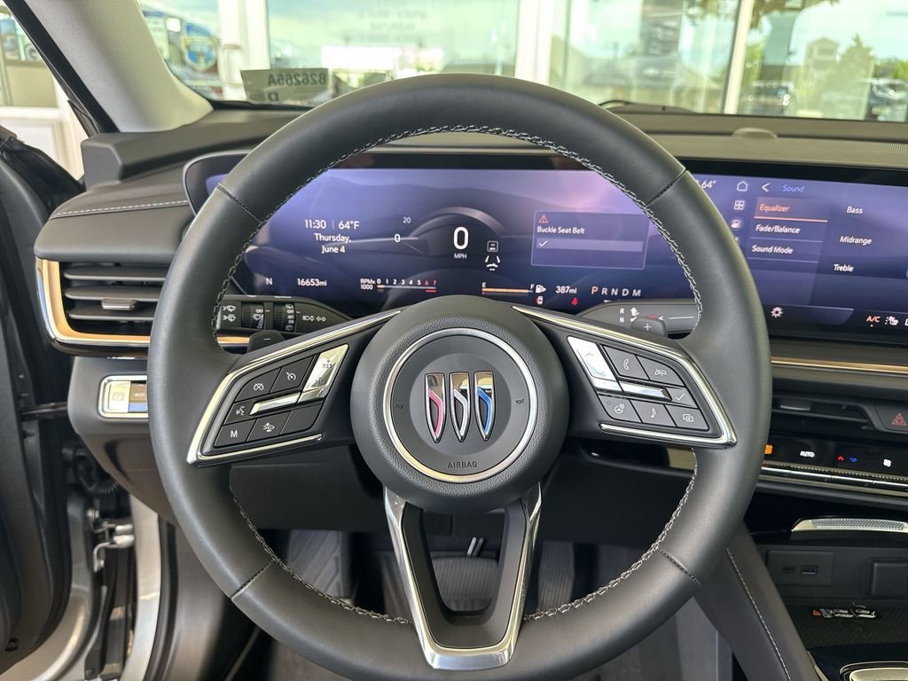 Certified 2025 Buick Envision Avenir AWD/4WD image 29