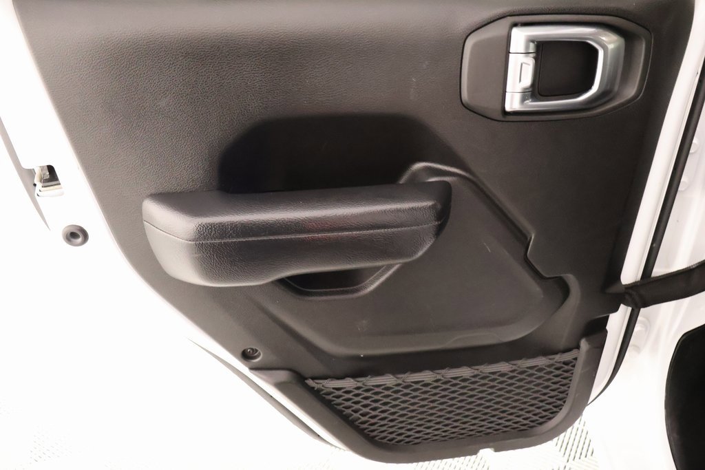 Used 2023 Jeep Wrangler Sport S image 16