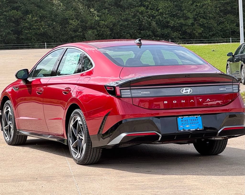 New 2026 Hyundai Sonata SEL FWD image 12