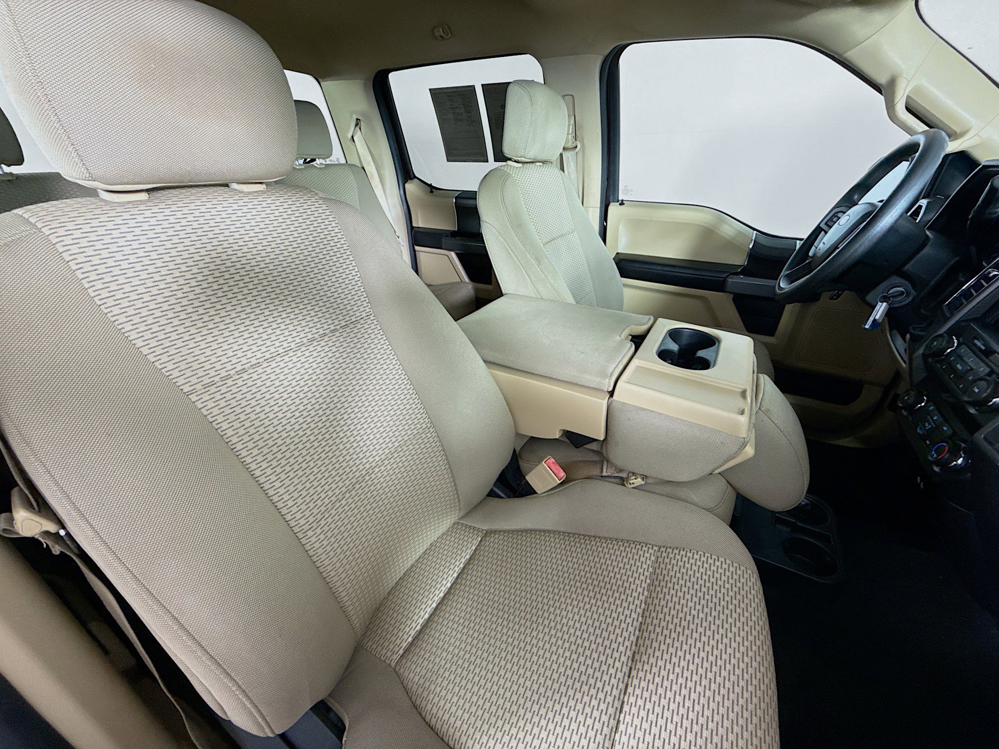 Used 2019 Ford F150 XLT image 33