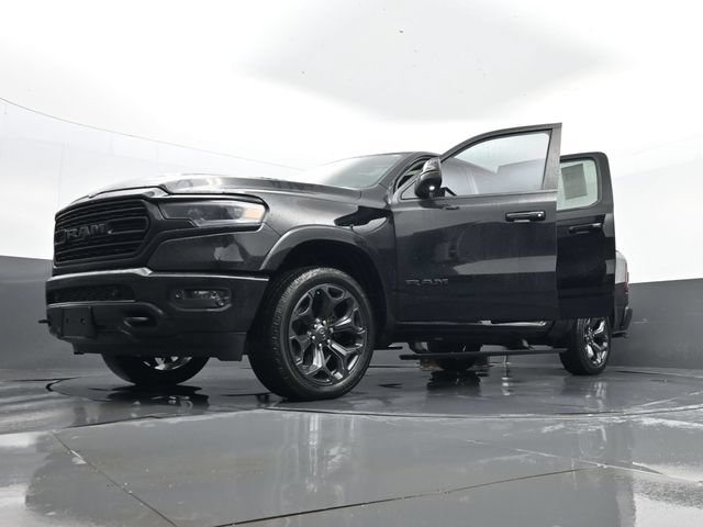 Used 2020 RAM 1500 Limited w/ Black Appearance Package AWD/4WD image 33