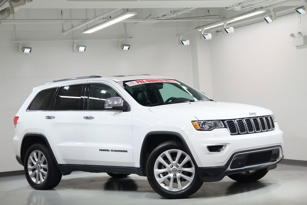 Used 2017 Jeep Grand Cherokee Limited AWD/4WD image 7