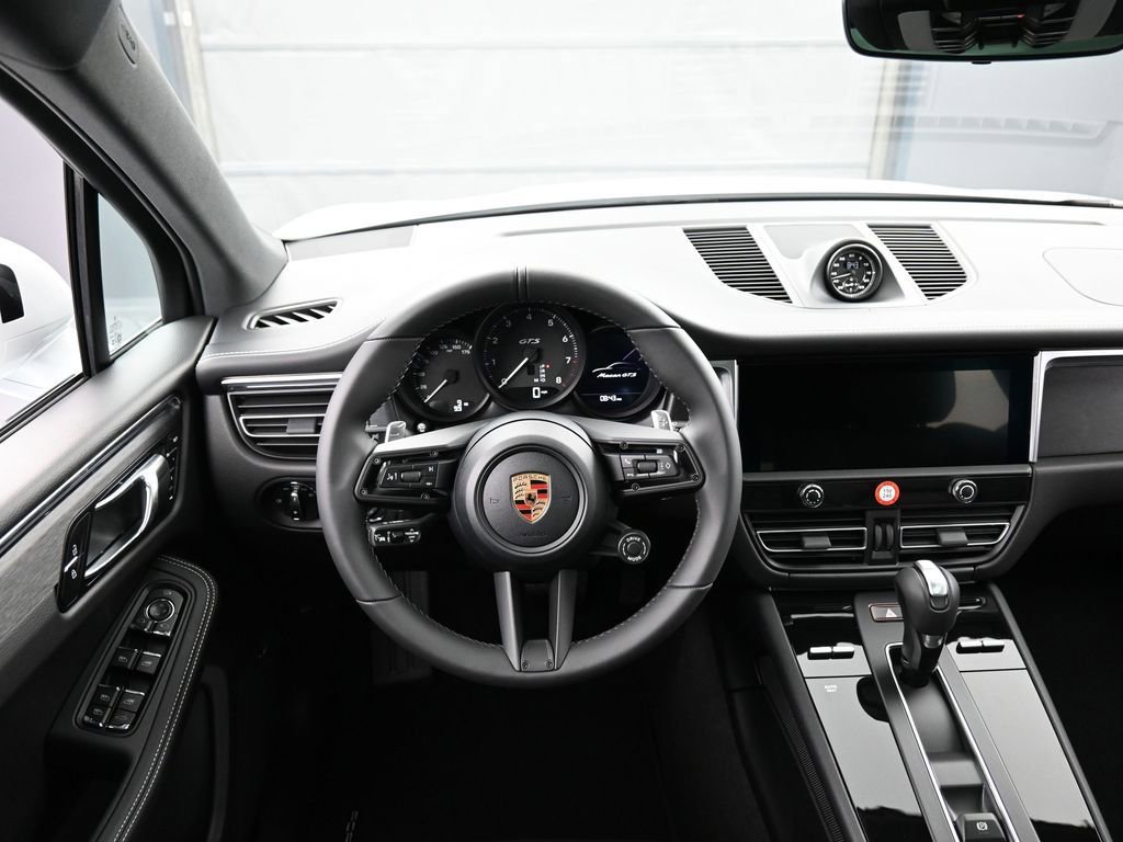 New 2026 Porsche Macan GTS AWD/4WD image 18