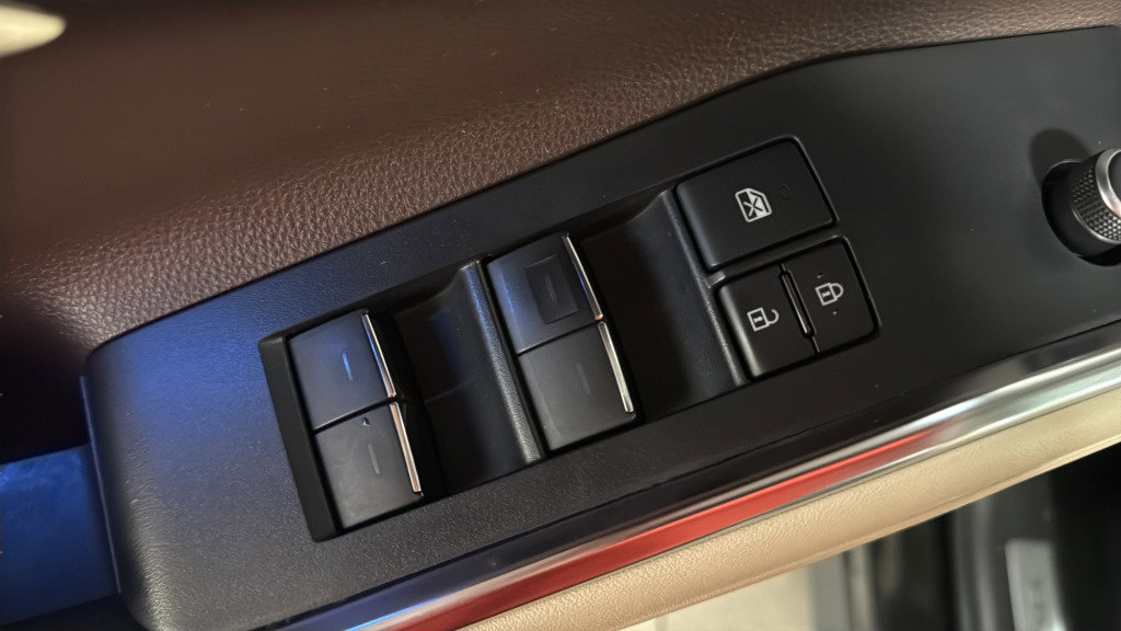 Used 2020 Toyota Highlander Limited AWD/4WD image 15