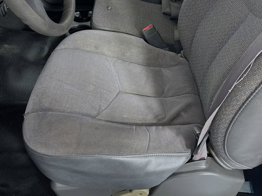 Used 2004 Chevrolet Silverado 1500 W/T RWD image 15