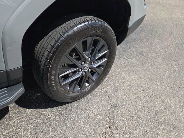 Used 2024 Lexus GX 550 w/ Cold Area Package AWD/4WD image 45