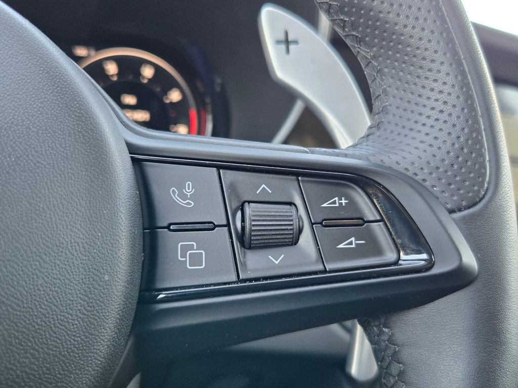 New 2025 Alfa Romeo Giulia w/ Driving Assist Package image 13