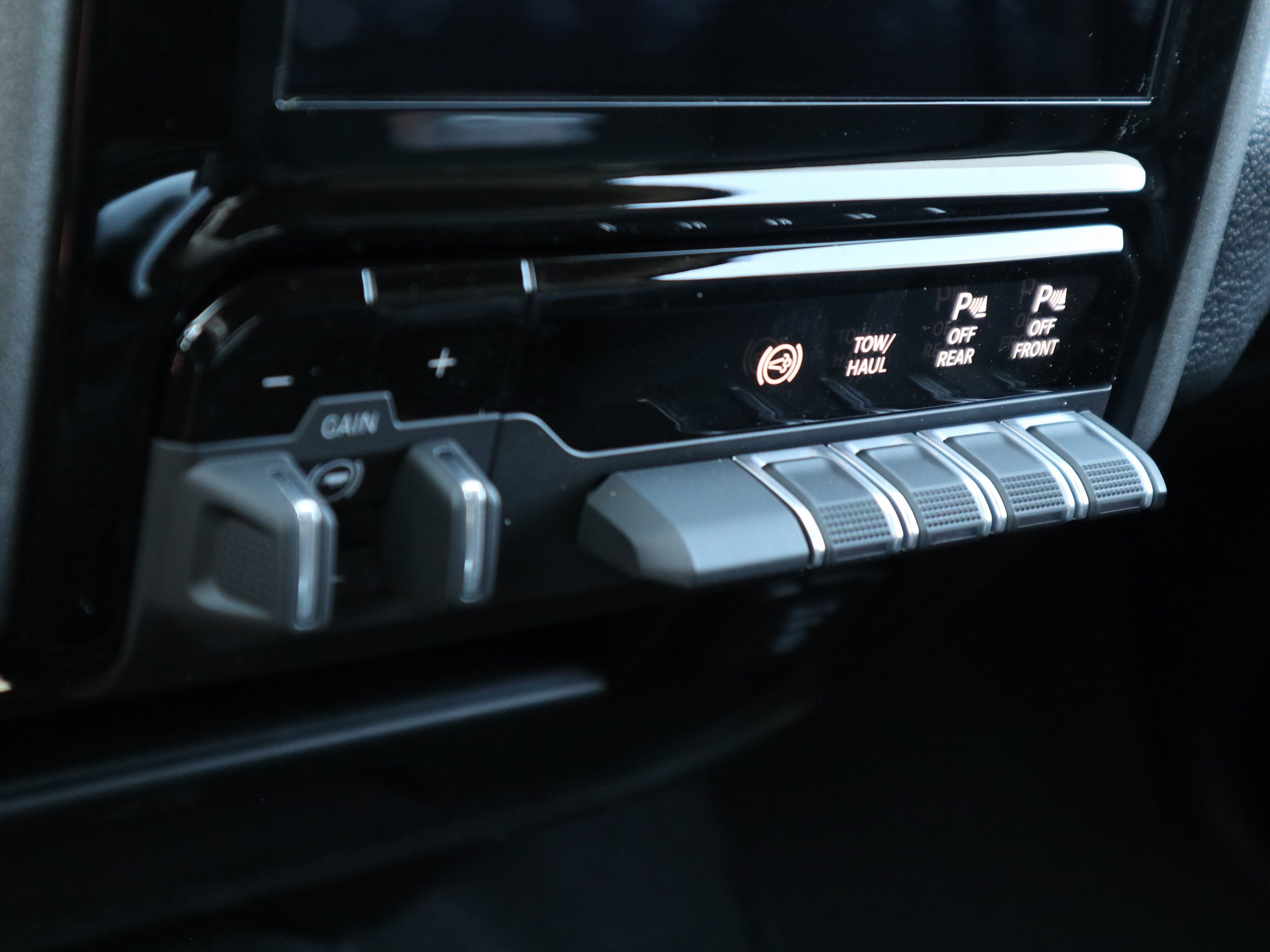 New 2026 RAM 3500 Tradesman AWD/4WD image 29