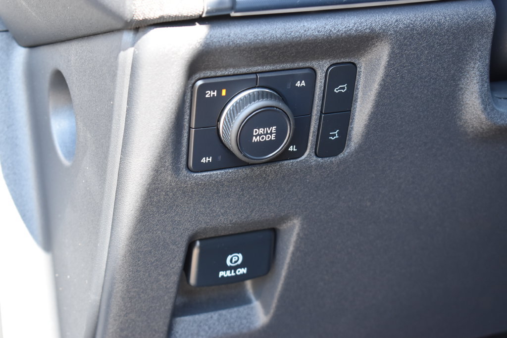 Used 2025 Ford Expedition Max Platinum w/ Driver's Package AWD/4WD image 25