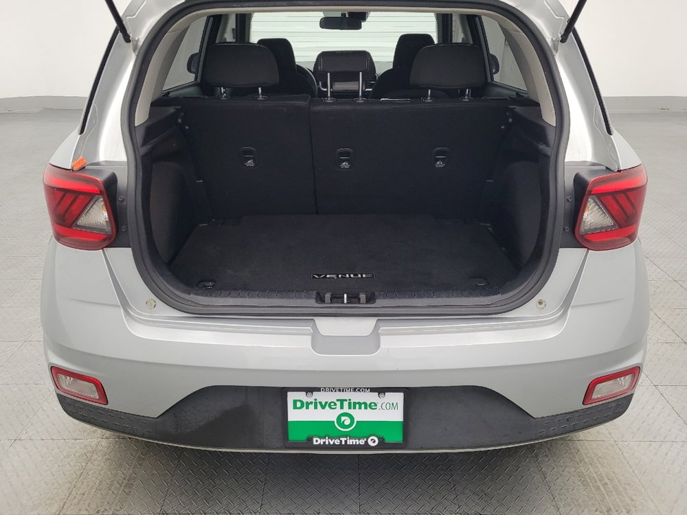 Used 2020 Hyundai Venue SEL image 29