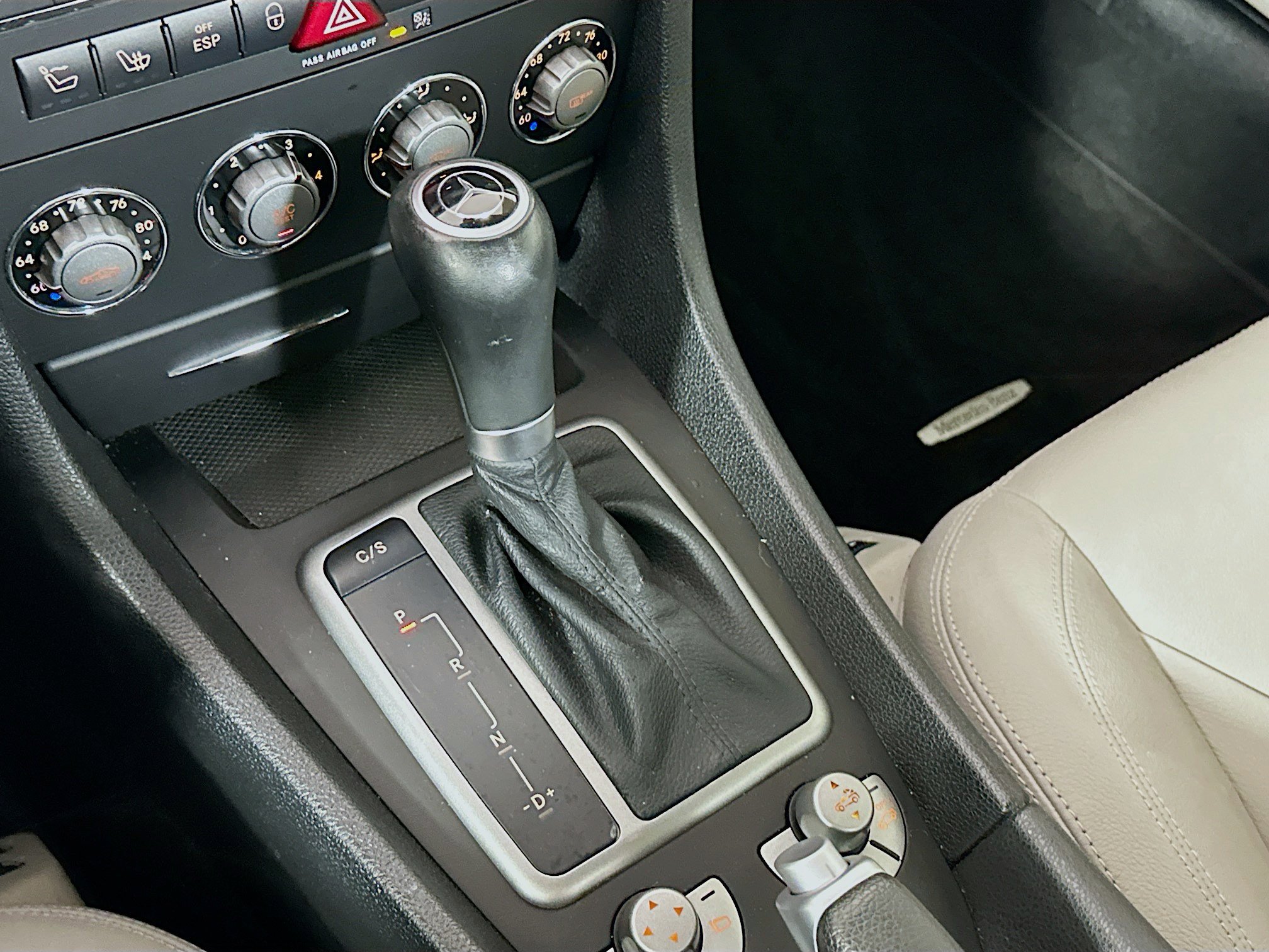 Used 2009 Mercedes-Benz SLK 350 image 22