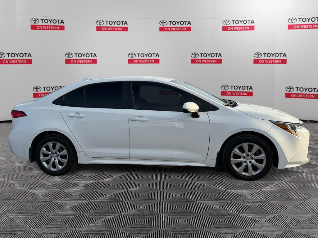 Certified 2025 Toyota Corolla LE FWD image 4